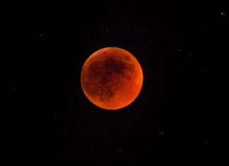 Blood Moon 2025: Stunning Lunar Eclipse Captivates Asia and Europe With 82 Minutes of Totality